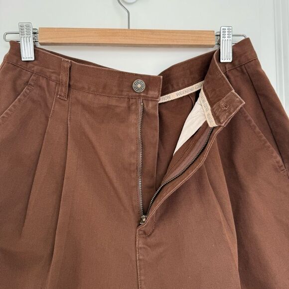 WEEKEND EDITION | Vintage High Rise Tailored Shorts - Picture 4 of 9